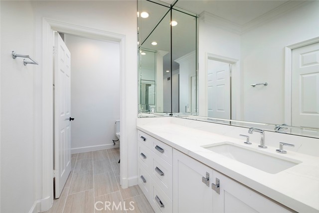 Detail Gallery Image 23 of 28 For 6 Harbor Pointe Dr, Corona Del Mar,  CA 92625 - 3 Beds | 3/1 Baths