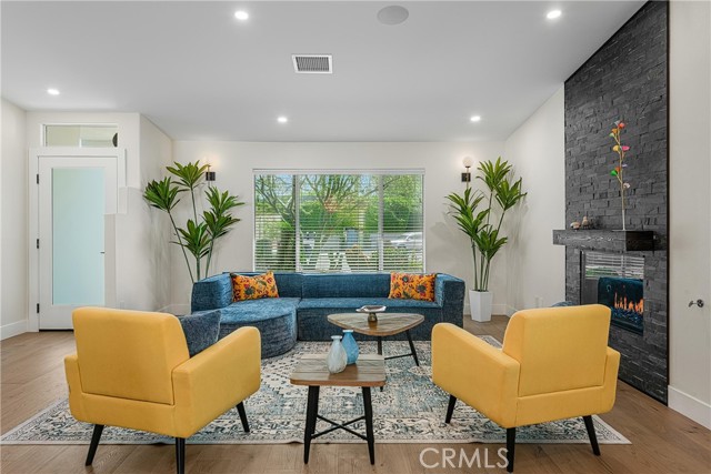 Detail Gallery Image 8 of 36 For 1525 Sonora Ct, Palm Springs,  CA 92264 - 4 Beds | 2/1 Baths