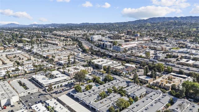 Detail Gallery Image 41 of 41 For 18555 Collins St #C18,  Tarzana,  CA 91356 - 2 Beds | 2 Baths