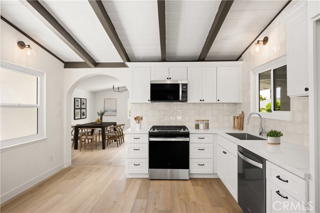 Detail Gallery Image 7 of 23 For 406 Bandon Ave, La Puente,  CA 91744 - 3 Beds | 2 Baths