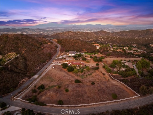 Detail Gallery Image 8 of 9 For 21977 Paseo Chico, Murrieta,  CA 92562 - 4 Beds | 3/1 Baths
