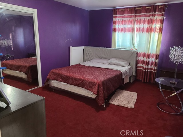 Detail Gallery Image 14 of 34 For 11685 Holmes, Jurupa Valley,  CA 91752 - 5 Beds | 2/1 Baths