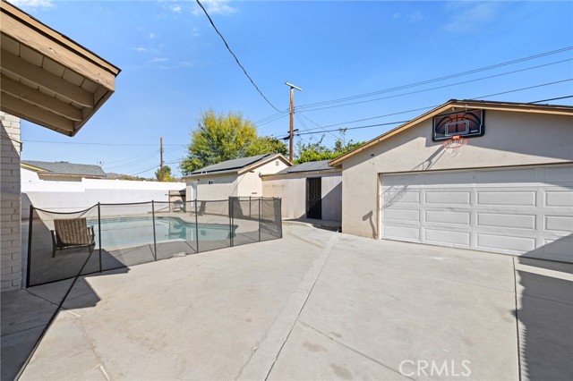 9630 Keokuk Avenue, Chatsworth (los Angeles), California 91311, 3 Bedrooms Bedrooms, ,2 BathroomsBathrooms,Residential Lease,For Rent,9630 Keokuk Avenue,CRGD24233291