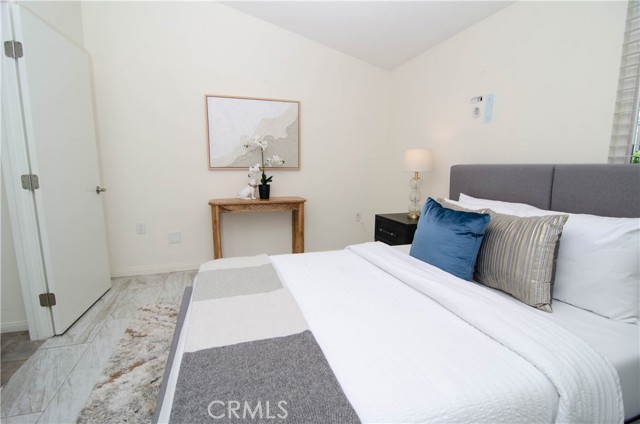19152 Avenue Of The Oaks, Newhall CA: https://media.crmls.org/medias/71887342-9a9d-4858-85a4-d00a8405f23b.jpg