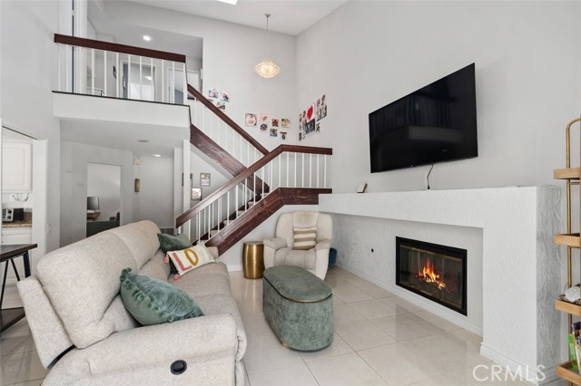 Detail Gallery Image 6 of 28 For 7 Clear Creek Ln, Laguna Hills,  CA 92653 - 4 Beds | 2/1 Baths