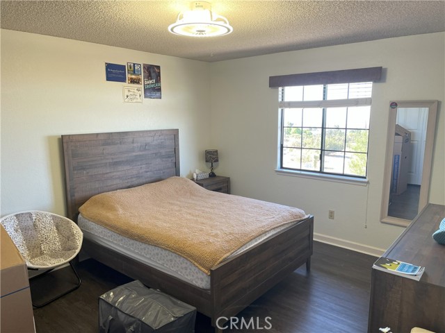 Detail Gallery Image 11 of 38 For 984 Pinon Rd, Pinon Hills,  CA 92372 - 3 Beds | 2/1 Baths