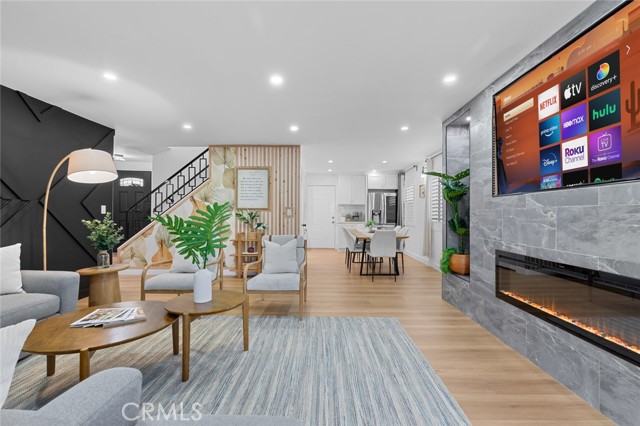 Detail Gallery Image 14 of 45 For 16782 Heritage Ln, Huntington Beach,  CA 92647 - 4 Beds | 2 Baths