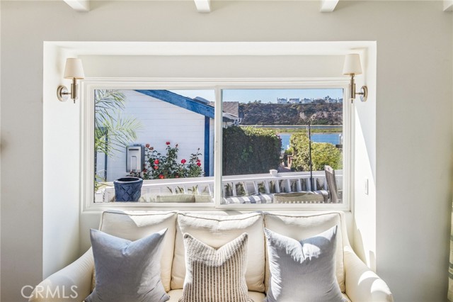 Detail Gallery Image 10 of 35 For 11 Saratoga, Newport Beach,  CA 92660 - 2 Beds | 2/1 Baths