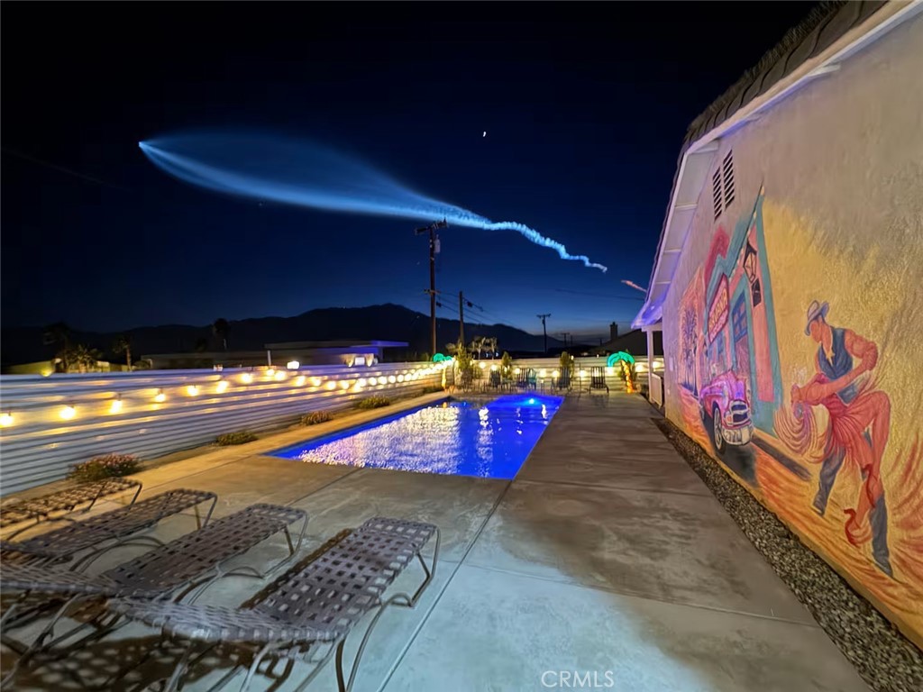 https://media.crmls.org/medias/71896546-2150-4af2-a4e0-4a31053fd6e6.jpg?preset=X-Large