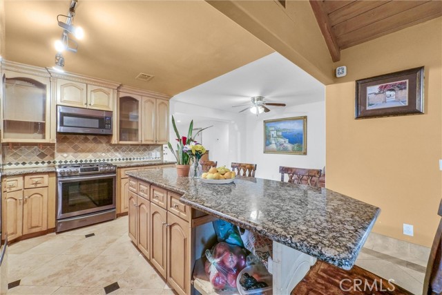 Detail Gallery Image 13 of 38 For 759 Jonathon Pl, Escondido,  CA 92027 - 3 Beds | 2 Baths