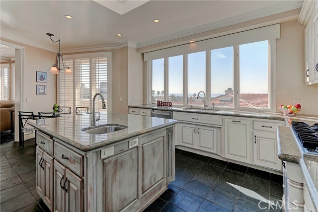 934 Duncan Avenue, Manhattan Beach, California 90266, 5 Bedrooms Bedrooms, ,4 BathroomsBathrooms,Residential,Sold,Duncan,SB17006848