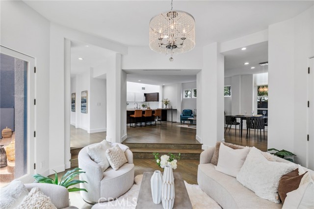 2310 Laurel Bluff, Manhattan Beach, California 90266, 4 Bedrooms Bedrooms, ,3 BathroomsBathrooms,Residential,Sold,Laurel Bluff,SB22159511