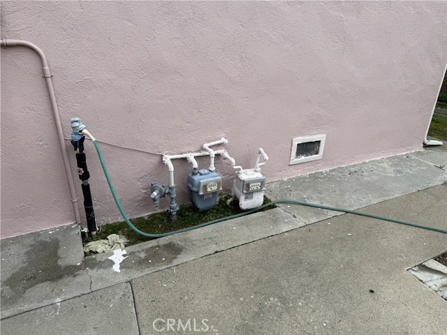 1610 Basler, Sacramento CA: https://media.crmls.org/medias/718a2c3e-2790-4831-802e-9ef4555dc3ce.jpg