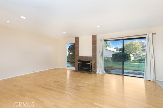 Detail Gallery Image 4 of 22 For 5058 Avenida Del Sol, Laguna Woods,  CA 92637 - 2 Beds | 2 Baths