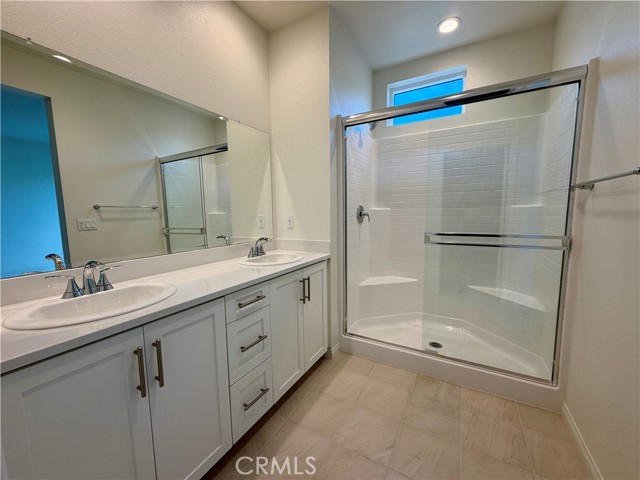 Detail Gallery Image 24 of 29 For 5876 Linden Ave #3, Long Beach,  CA 90805 - 3 Beds | 3/1 Baths