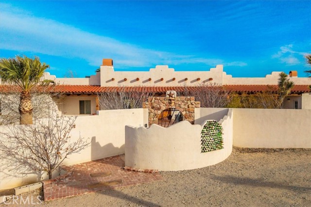 7423 Juniper Road, Joshua Tree CA: https://media.crmls.org/medias/718cdadb-deee-47b4-ab20-73351a448c64.jpg