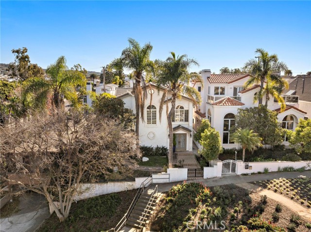 Detail Gallery Image 10 of 28 For 322 Jasmine Ave, Corona Del Mar,  CA 92625 - 4 Beds | 2 Baths