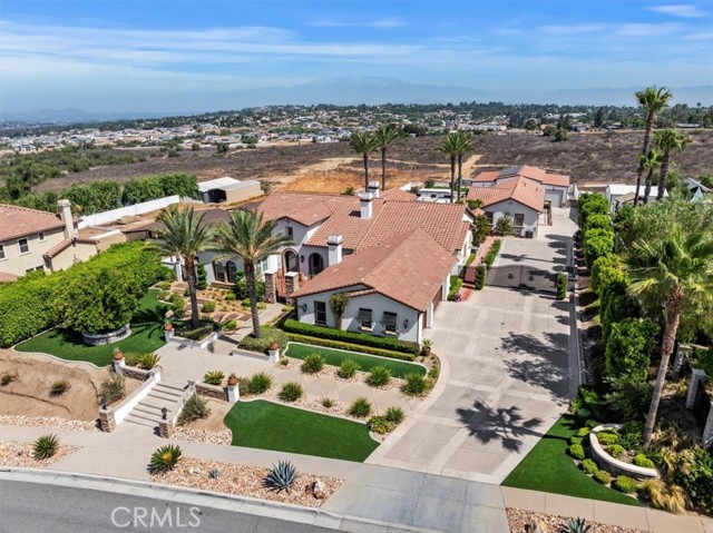 16850 Nandina Avenue, Riverside CA: https://media.crmls.org/medias/718d372c-5436-41d6-b6df-76bb6f186347.jpg