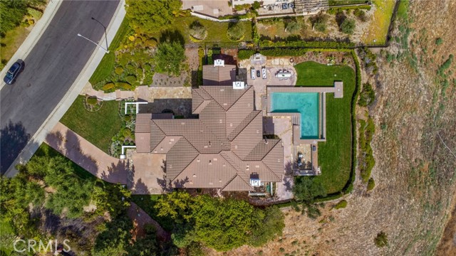 26632 Alsace Drive, Calabasas CA: https://media.crmls.org/medias/718e4872-7a8c-4922-89bb-e026e7e75e2e.jpg