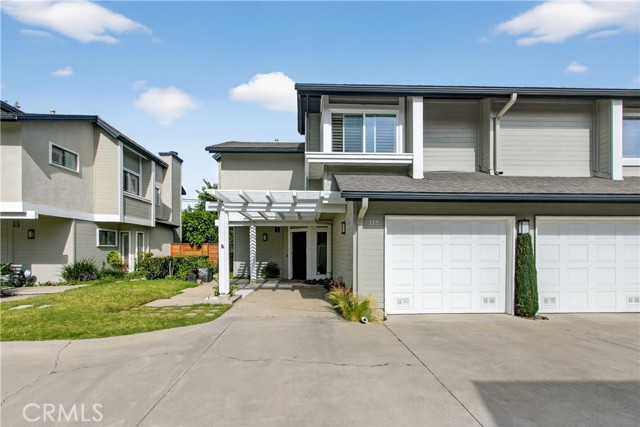 Detail Gallery Image 2 of 25 For 175 Admiral Way #20,  Costa Mesa,  CA 92627 - 3 Beds | 2/1 Baths