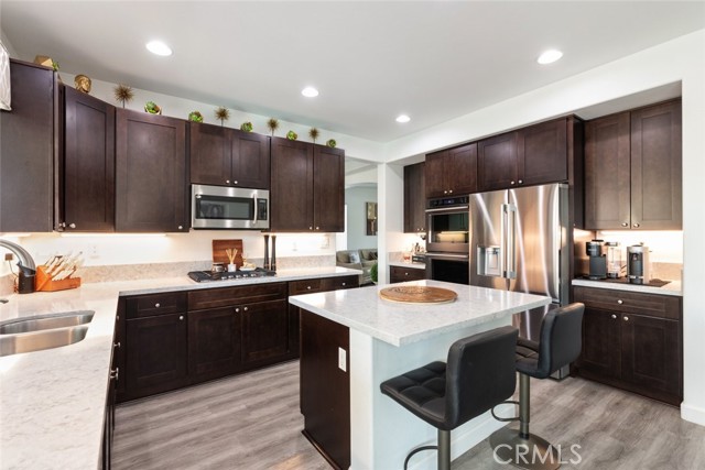 30567 Mill Valley Court, Murrieta CA: https://media.crmls.org/medias/718f674e-6d73-4e65-9115-65fde934ec55.jpg