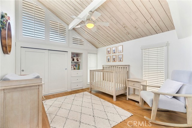 Detail Gallery Image 7 of 21 For 235 62nd St, Newport Beach,  CA 92663 - 3 Beds | 3 Baths