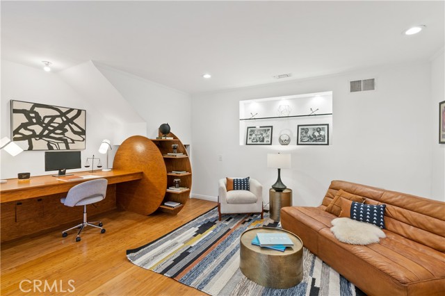1156 S Carmelina Avenue, Los Angeles CA: https://media.crmls.org/medias/718fcde8-fb40-4e48-b343-f519f17ca476.jpg