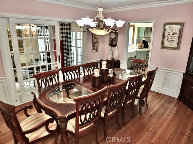 833 Terraine Avenue, Long Beach CA: https://media.crmls.org/medias/718fffec-f314-4446-8d70-a067e732a0c8.jpg