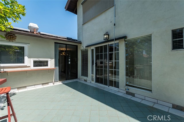 10109 Parr Avenue, Sunland CA: https://media.crmls.org/medias/71903bd3-b591-4f6e-9928-cf0683acbfa0.jpg
