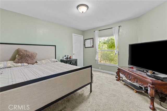 27679 Junipero Road, Menifee CA: https://media.crmls.org/medias/71904789-c9bd-40d5-beba-aa7f4771bd3b.jpg