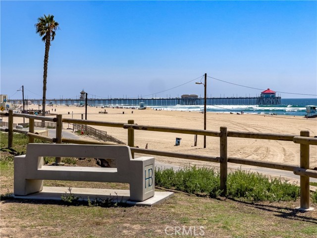 Detail Gallery Image 30 of 39 For 19715 Seacliff Ln, Huntington Beach,  CA 92648 - 2 Beds | 2 Baths