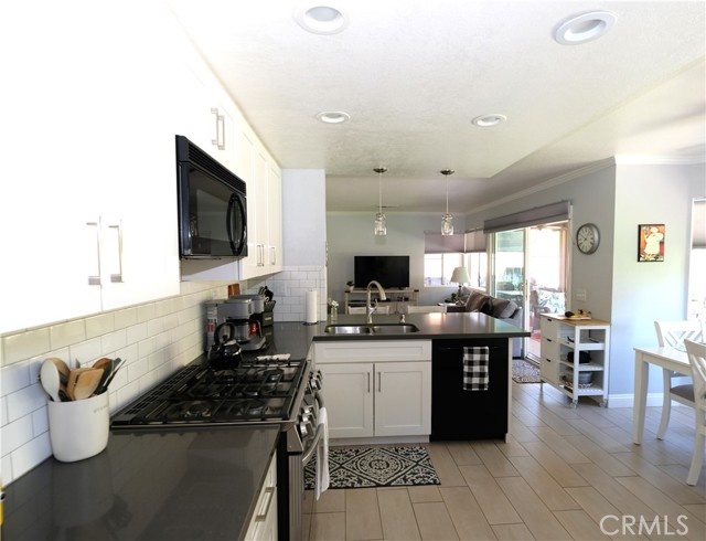 Detail Gallery Image 7 of 24 For 10830 S Yolo St, Rancho Cucamonga,  CA 91701 - 3 Beds | 2/1 Baths