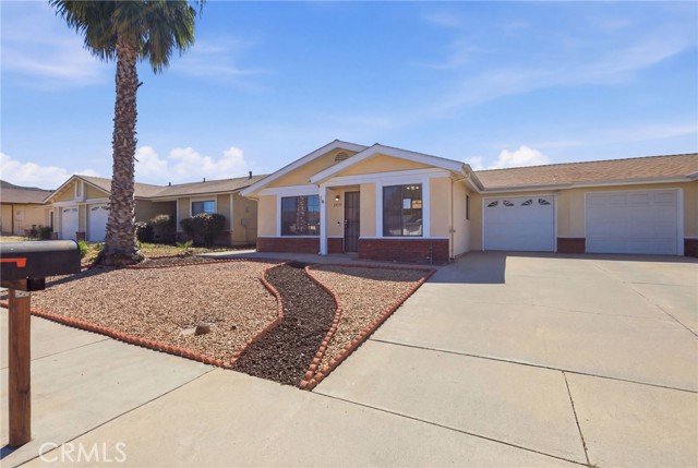 Detail Gallery Image 3 of 33 For 27317 Del Monte, Menifee,  CA 92586 - 2 Beds | 2 Baths