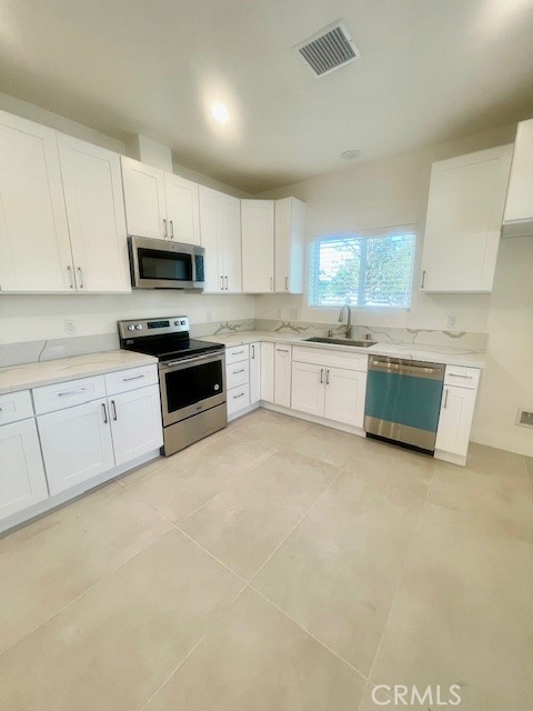 Detail Gallery Image 7 of 16 For 3996 Van Buren Blvd, Riverside,  CA 92503 - 3 Beds | 2 Baths