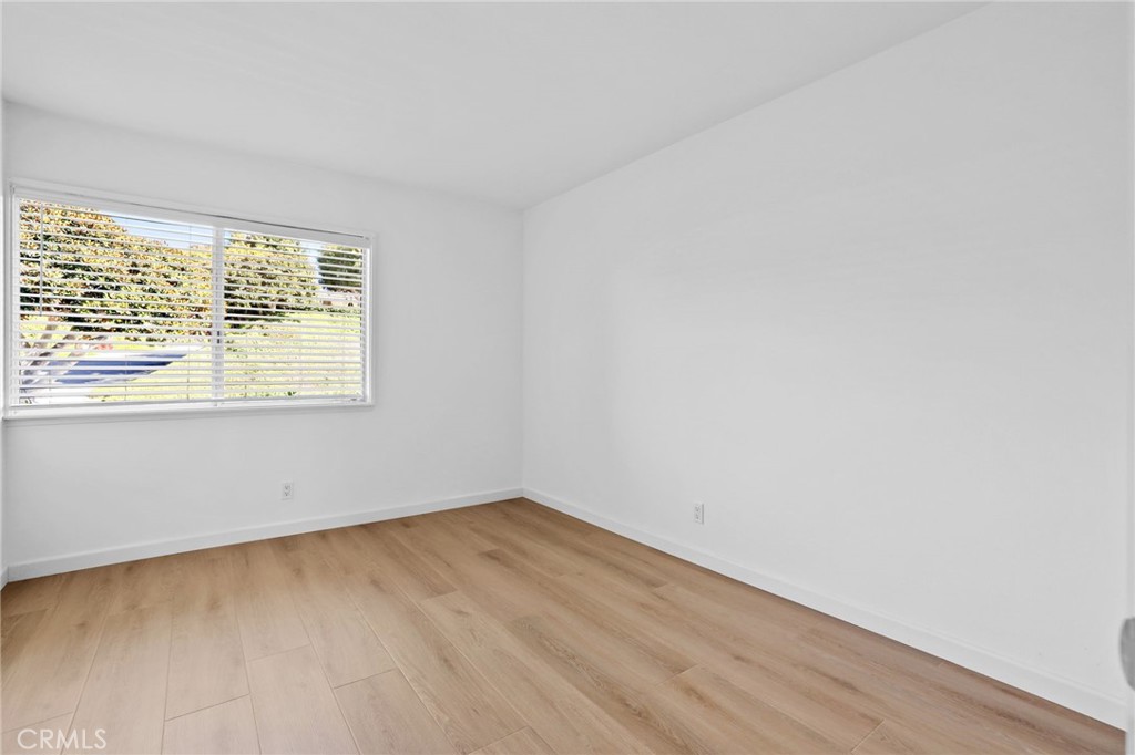 MLS #NP25258760 image #26