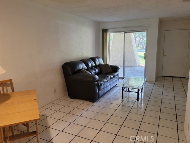 Image 5 for 2857 Los Felices RD #105