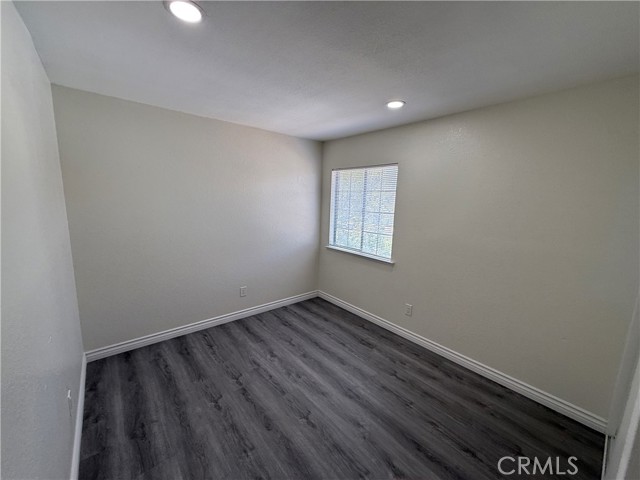 Detail Gallery Image 19 of 33 For 13577 Red Mahogany Dr, Moreno Valley,  CA 92553 - 3 Beds | 2/1 Baths