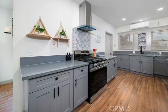 5743 Magnolia Avenue, Riverside CA: https://media.crmls.org/medias/7193e7b8-82be-42e2-ba91-5b455869cdb2.jpg