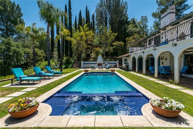 420 Inverness Drive, La Canada Flintridge CA: https://media.crmls.org/medias/71946292-b9cd-48fb-8991-1b51b3c9ffa2.jpg