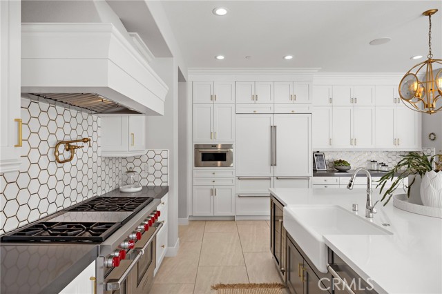 Detail Gallery Image 14 of 54 For 93 Interstellar, Irvine,  CA 92618 - 6 Beds | 6/1 Baths