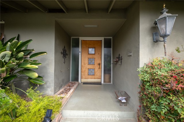 Detail Gallery Image 6 of 50 For 1883 Midwick Dr, Altadena,  CA 91001 - 3 Beds | 3/1 Baths