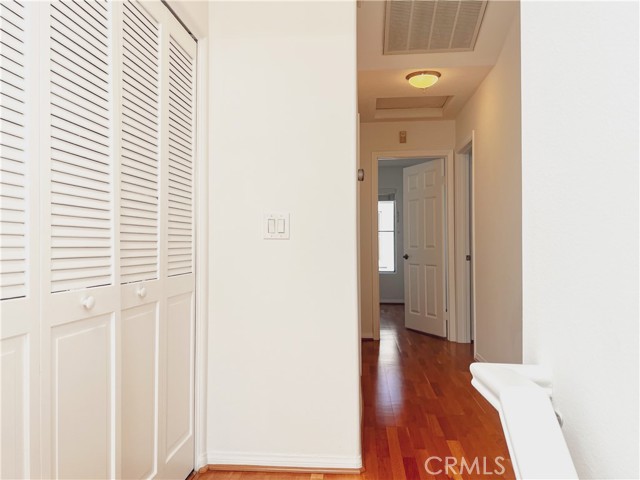 1628 E Palm Ave, El Segundo CA: https://media.crmls.org/medias/719702a7-e4b9-4e89-abd2-6b2151efb2c9.jpg