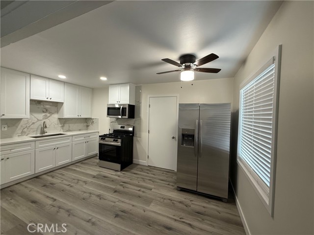 Detail Gallery Image 3 of 13 For 9966 Locust Ave, Hesperia,  CA 92345 - 2 Beds | 1 Baths