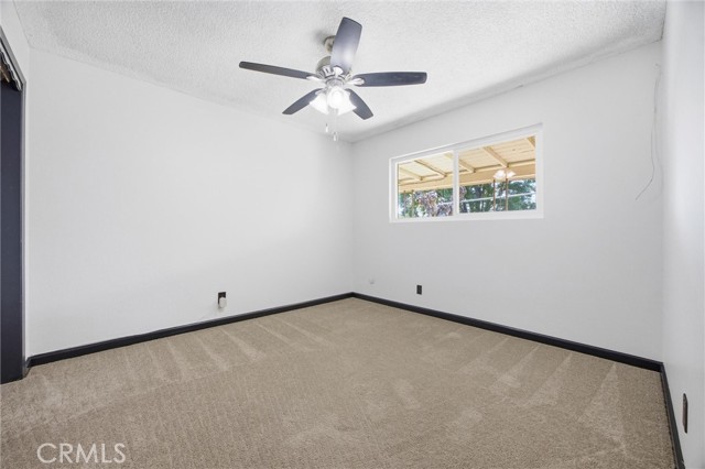 Detail Gallery Image 32 of 45 For 409 Borman Ave, Bakersfield,  CA 93308 - 3 Beds | 2 Baths