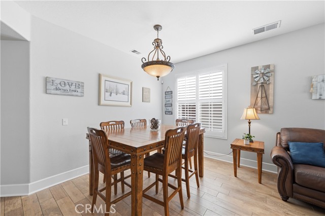 Detail Gallery Image 8 of 43 For 2065 Bergerac, San Jacinto,  CA 92583 - 4 Beds | 2 Baths