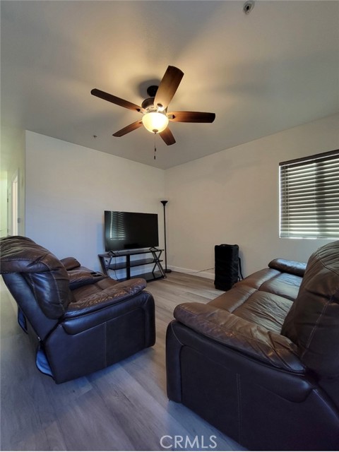 Detail Gallery Image 11 of 13 For 8455 Santa Fe Ave, Huntington Park,  CA 90255 - – Beds | – Baths