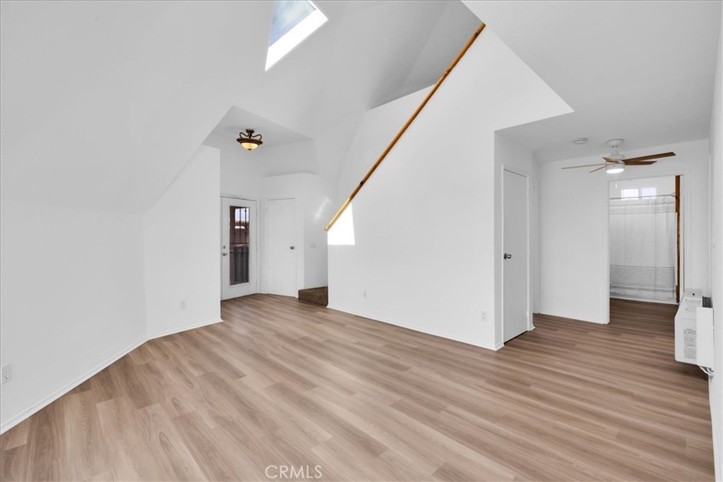 https://media.crmls.org/medias/719a98aa-d5f6-4756-8582-5246ae258a64.jpg?preset=X-Large