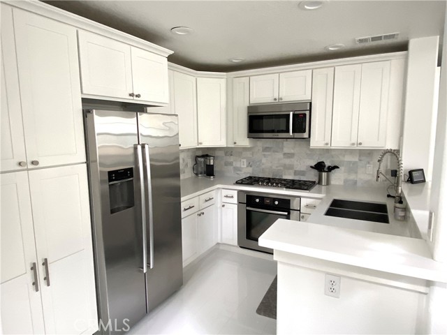 40 Anjou, Newport Coast CA: https://media.crmls.org/medias/719c5342-984c-4eb2-a63d-1aea783f8c15.jpg