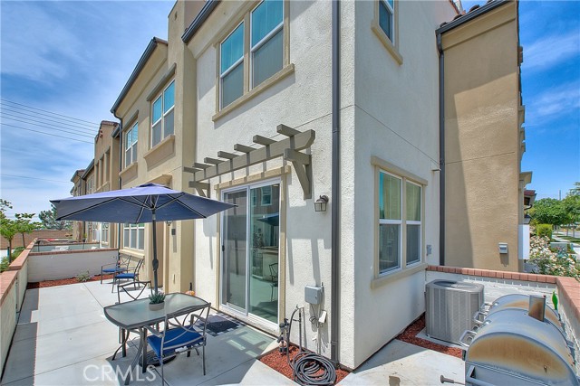 Detail Gallery Image 5 of 70 For 4120 S Bodega Way #14,  Ontario,  CA 91761 - 3 Beds | 2/1 Baths