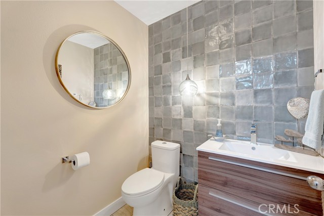 Detail Gallery Image 39 of 59 For 6251 Surfpoint Cir, Huntington Beach,  CA 92648 - 2 Beds | 2/1 Baths